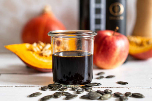 Apfelbalsam-Kürbiskernöl-Dressing
