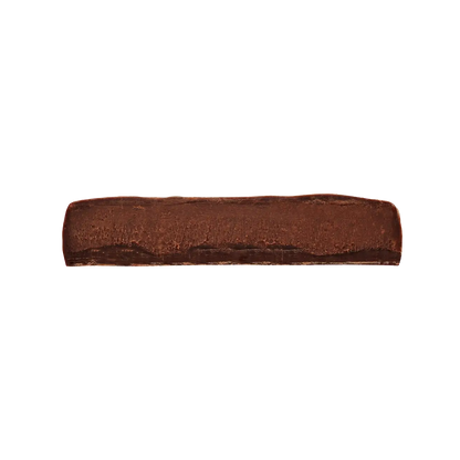 Querschnitt der handgeschöpften Bio-Schokolade von Zotter mit Scotch Whisky-Füllung.