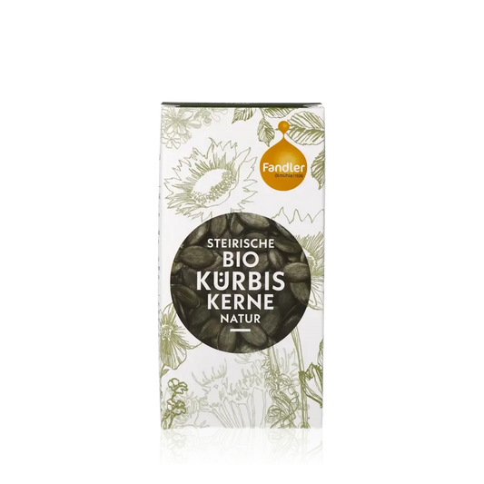 Fandler Bio Kürbiskerne natur in dekorativer Verpackung.