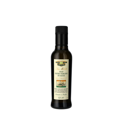 Flasche Turri San Michele Olivenöl 250ml vor weißem Hintergrund.