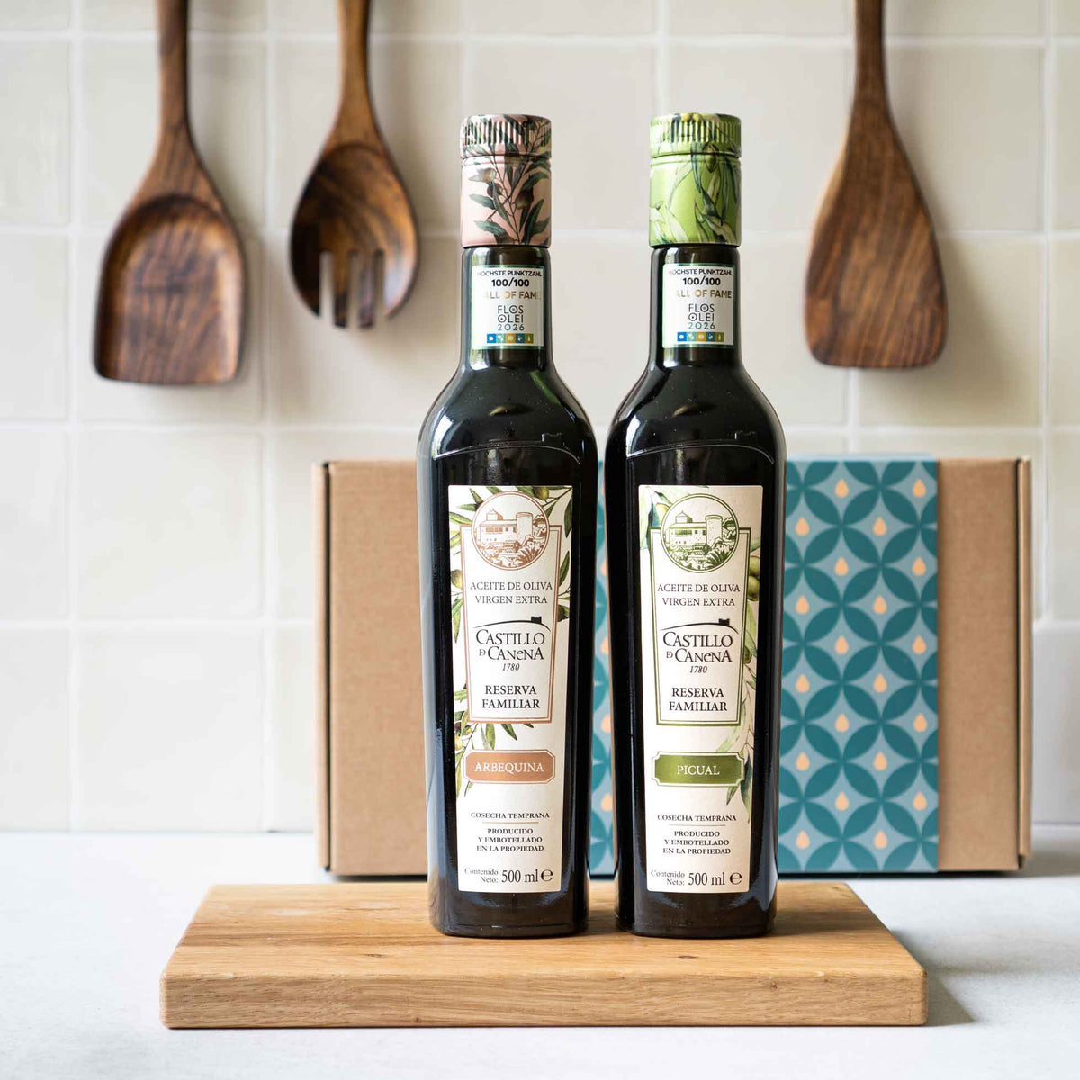 Geschenkset mit zwei sortenreinen Olivenölen aus der Picual und Arbequina Olive
