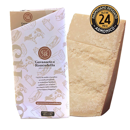 Käseverpackung und Parmigiano Reggiano von Gavasseto e Roncadella.